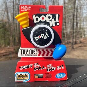 Hasbro Gaming Micro Series Bop It Twist It Pull It,Ages 8+|Kidcore Handheld Game